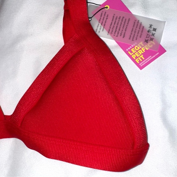 NWT OneOne Swimwear Bikini *Top Only* Red Kameron New Ribbed Padded Small - Picture 3 of 14